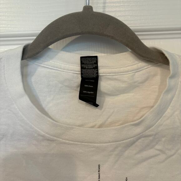 New York City Metropolitan Museum of Art Skyline Tee White Small - Picture 2 of 8